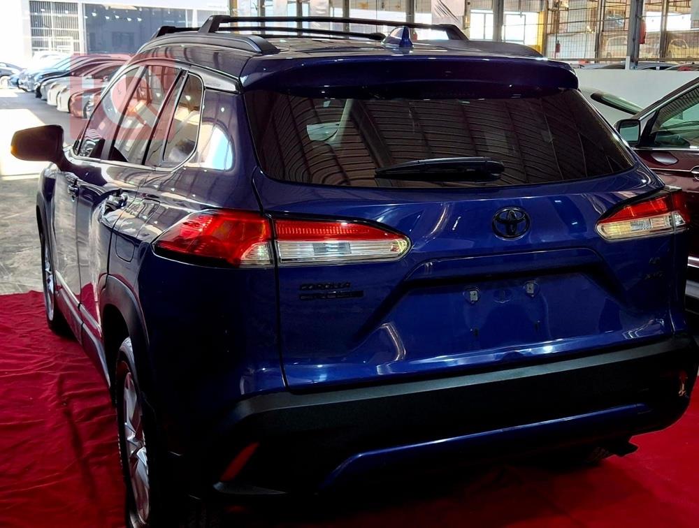 تۆیۆتا کۆرۆلا کرۆس